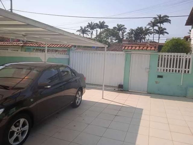 Casa com 480m² 3 quartos e 2 banheiros, à venda, no bairro Costazul em Rio das Ostras