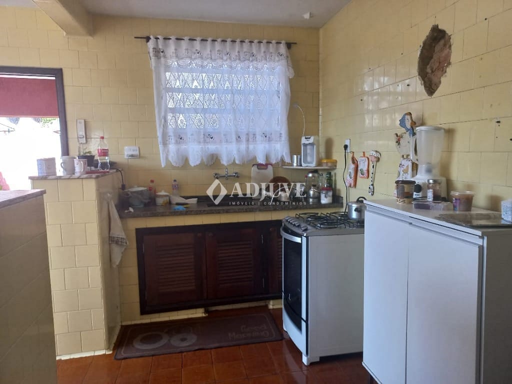 Casa à venda com 4 quartos, 148m² - Foto 8