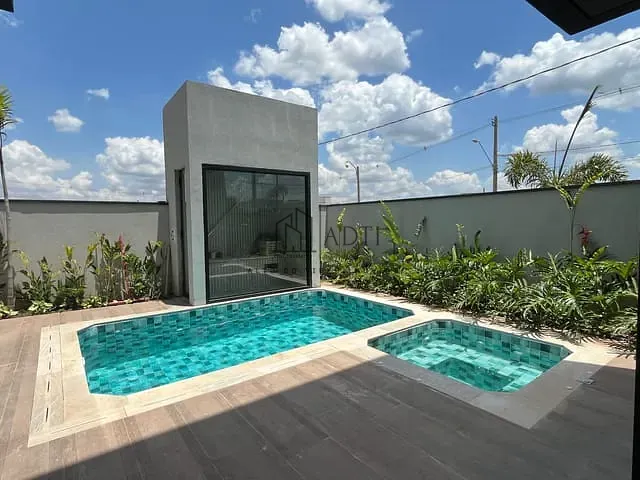 Casa 4 quartos e 1 banheiro, à venda, no bairro Cézar de Souza em Mogi das Cruzes