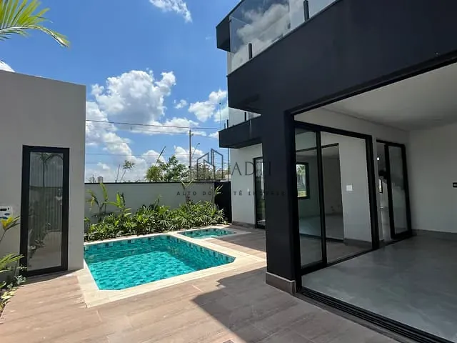 Casa 4 quartos e 1 banheiro, à venda, no bairro Cézar de Souza em Mogi das Cruzes