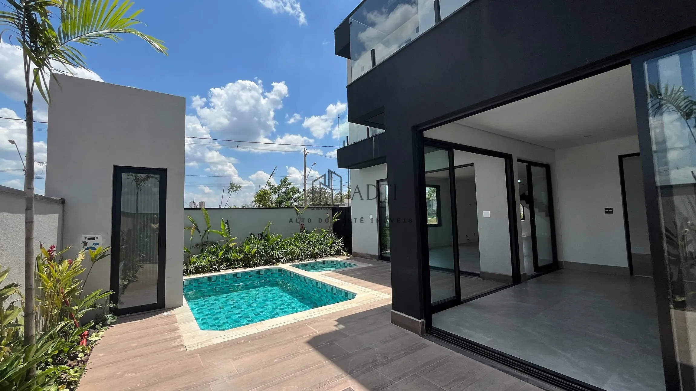 Casa, 4 quartos, 278 m² - Foto 3