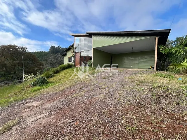 Casa 4 quartos e 2 banheiros, à venda, no bairro DAL MOLIN em Erechim