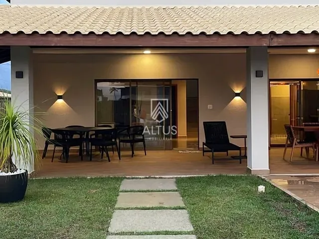 Casa 6 quartos e 1 banheiro, à venda, no bairro Olivença em Ilhéus