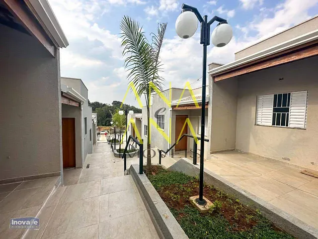 Casa 2 quartos e 1 banheiro, à venda, no bairro Jardim São Miguel em Bragança Paulista