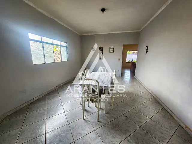 Casa 3 quartos e 3 banheiros, à venda, no bairro Jockey Club em Barretos