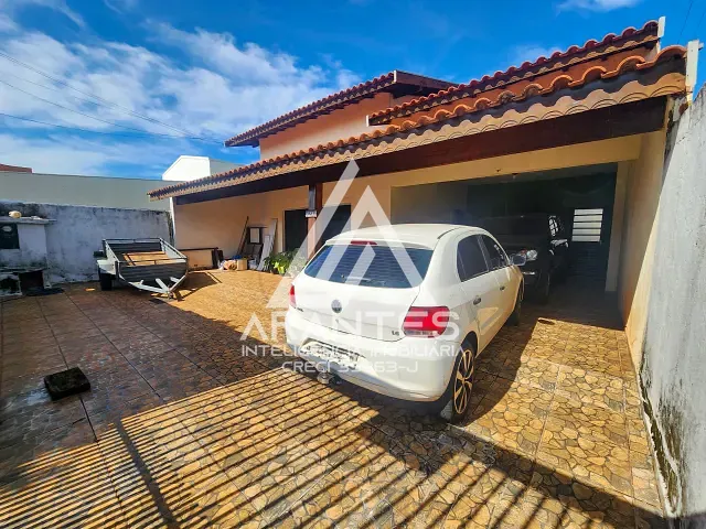 Casa 3 quartos e 3 banheiros, à venda, no bairro Jockey Club em Barretos