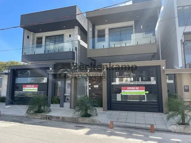 Casa com 235m² 3 quartos e 2 banheiros, à venda, no bairro Jardim Belvedere em Volta Redonda