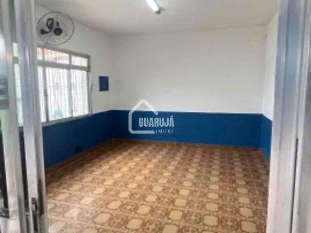 Casa com 300m² 2 quartos e 3 banheiros, à venda, no bairro Parque Estuário (Vicente de Carvalho) em Guarujá