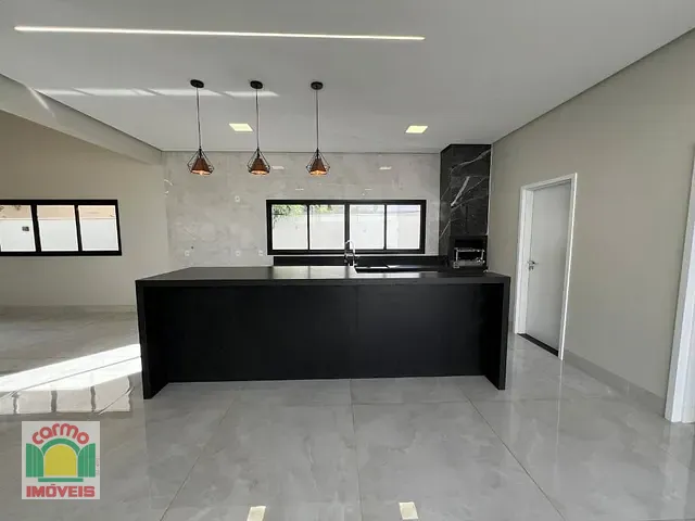 Casa com 420m² 3 quartos e 5 banheiros, à venda, no bairro Anápolis City em Anápolis