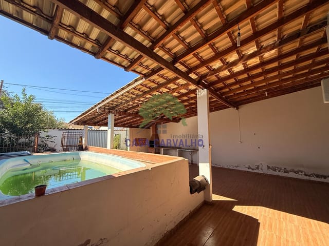 Casa 2 quartos e 2 banheiros, à venda, no bairro Aeroporto em Corumbá