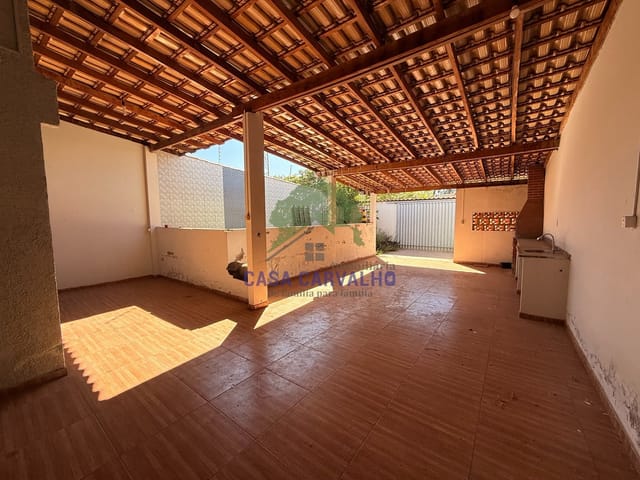 Casa 2 quartos e 2 banheiros, à venda, no bairro Aeroporto em Corumbá