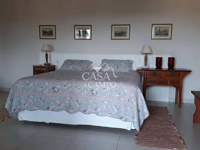Casa com 2640m² 4 quartos e 6 banheiros, à venda ou para alugar, no bairro Loteamento Residencial Parque Terras de Santa Cecília em Itu