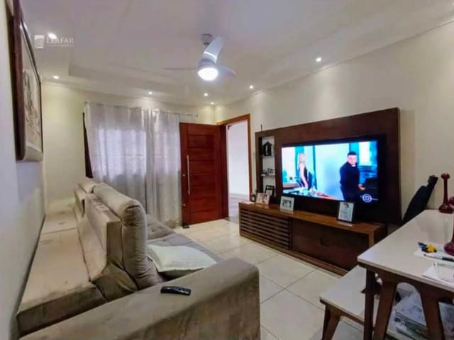 Casa com 250m² 3 quartos e 2 banheiros, à venda, no bairro Vila Suissa em Mogi das Cruzes