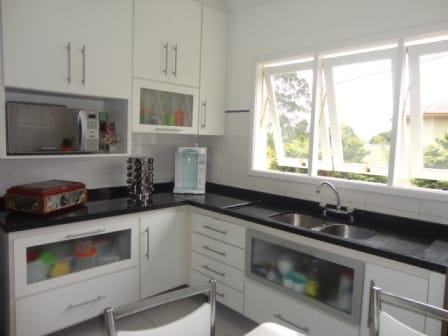 Casa à venda 3 Quartos, 1 Suite, 4 Vagas, 233M², Parque Dom Henrique, Cotia - SP