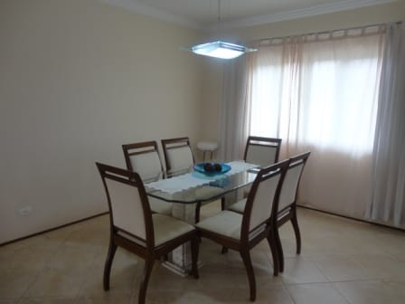 Casa à venda 3 Quartos, 1 Suite, 4 Vagas, 233M², Parque Dom Henrique, Cotia - SP