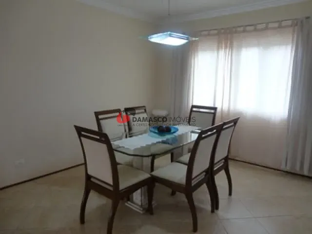Casa com 233m² 3 quartos e 1 banheiro, à venda, no bairro Parque Dom Henrique em Cotia