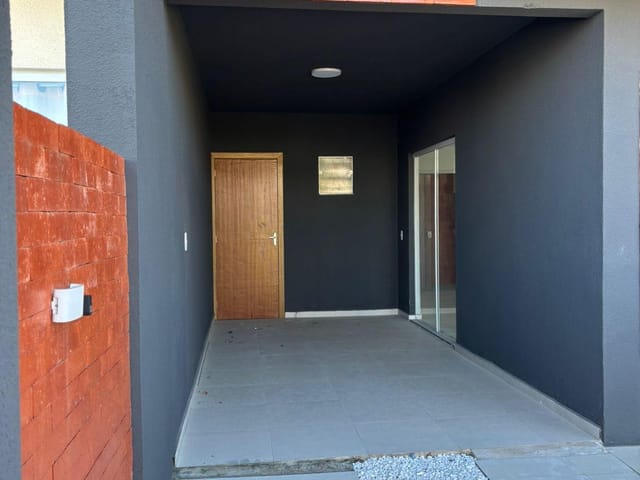 Casa 2 quartos e 2 banheiros, à venda, no bairro Itacolomi em Balneário Piçarras
