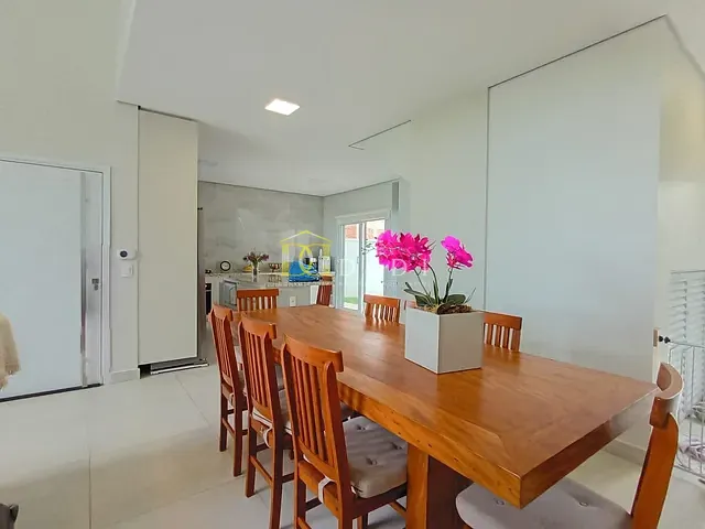Casa 4 quartos e 3 banheiros, à venda, no bairro Portal Ville Flamboyant em Porto Feliz
