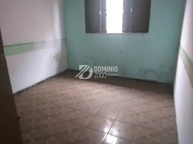 Casa com 258m² 4 quartos e 2 banheiros, à venda, no bairro Boa Vista em Uberaba