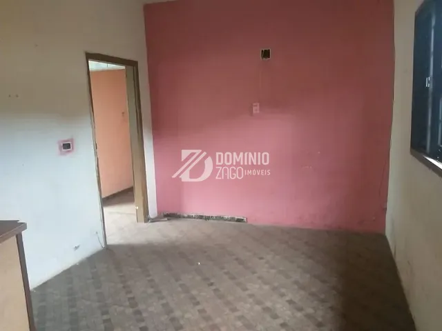 Casa com 258m² 4 quartos e 2 banheiros, à venda, no bairro Boa Vista em Uberaba