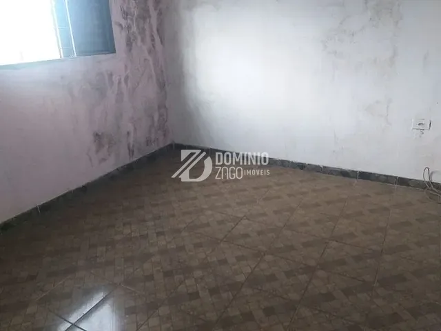 Casa com 258m² 4 quartos e 2 banheiros, à venda, no bairro Boa Vista em Uberaba
