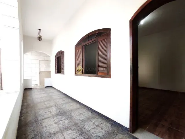 Casa com 150m² 6 quartos e 4 banheiros, à venda, no bairro São Luís em Barra Mansa