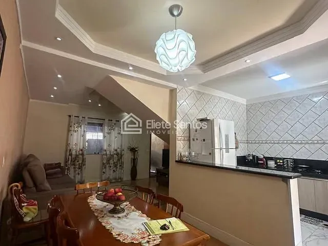 Casa com 207m² 4 quartos e 3 banheiros, à venda, no bairro Parque Residencial Jaguari em Americana