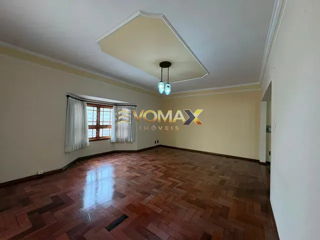 Casa 3 quartos e 4 banheiros, à venda, no bairro Centro em Itapetininga