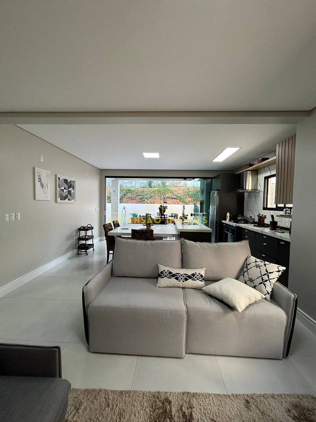 Casa, 3 quartos, 162 m² - Foto 1