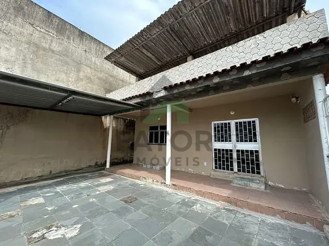 Casa 1 quarto e 3 banheiros, à venda, no bairro Tiradentes em Nova Iguaçu