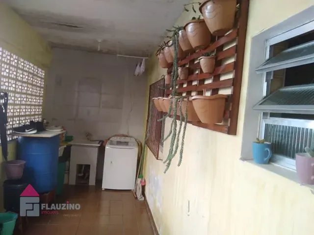 Casa com 250m² 2 quartos e 1 banheiro, à venda, no bairro Jardim Maracá em São Paulo
