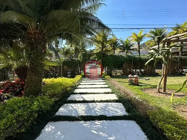 Casa com 785m² 5 quartos e 4 banheiros, à venda, no bairro Balneário Praia do Pernambuco em Guarujá