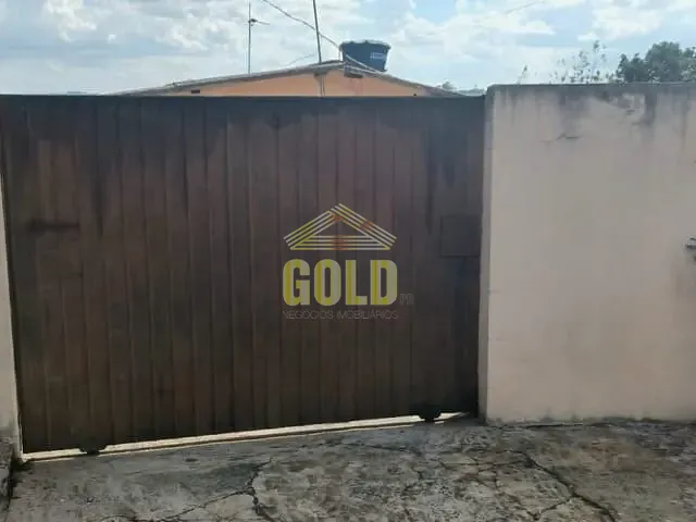 Casa com 200m² 3 quartos e 2 banheiros, à venda, no bairro Olímpico em Londrina