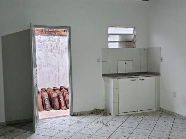 Casa 2 quartos e 1 banheiro, à venda, no bairro Fernando Collor em Nossa Senhora do Socorro