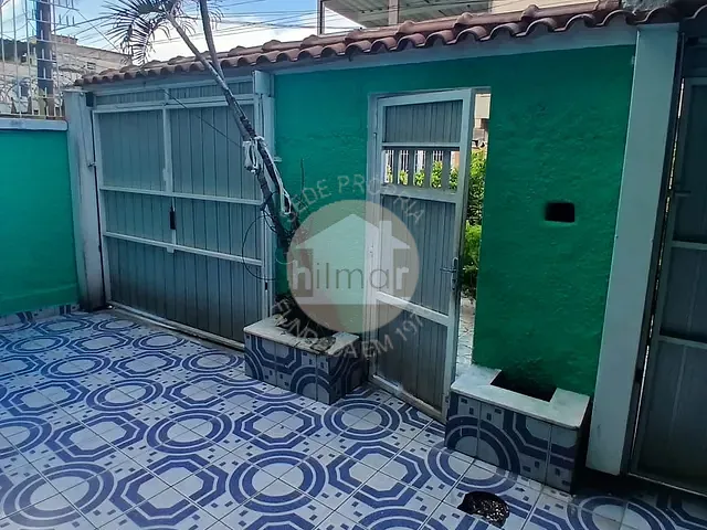 Casa 5 quartos e 2 banheiros, à venda ou para alugar, no bairro Vila da Penha em Rio de Janeiro