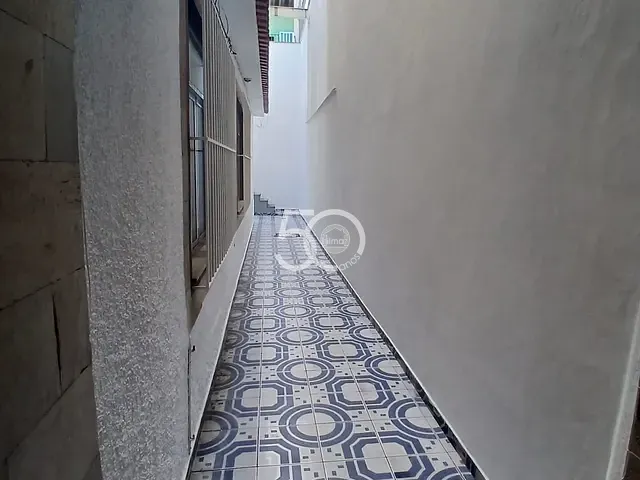 Casa 5 quartos e 2 banheiros, à venda ou para alugar, no bairro Vila da Penha em Rio de Janeiro