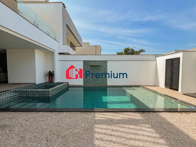 Casa 5 quartos e 8 banheiros, à venda, no bairro Recreio dos Bandeirantes em Rio de Janeiro