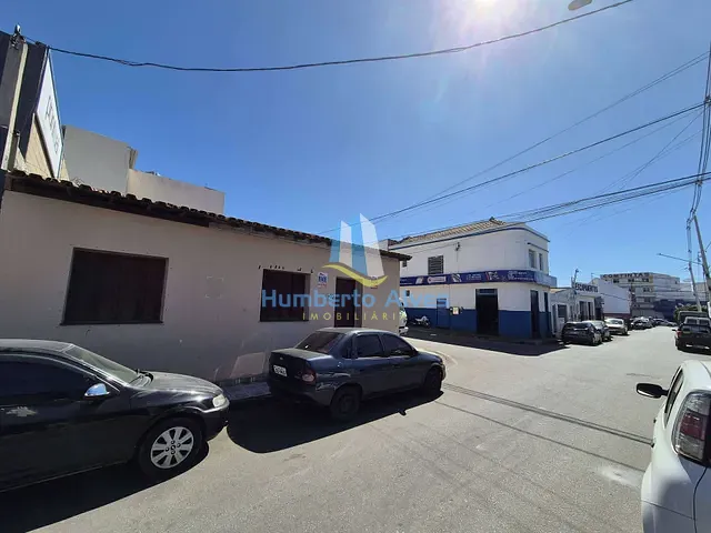 Casa à venda, no bairro Brasil em Vitória da Conquista