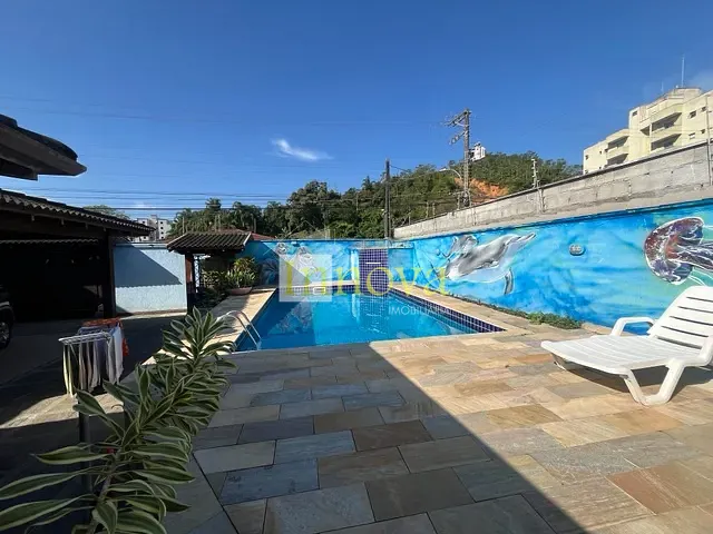Casa com 419m² 4 quartos e 5 banheiros, à venda, no bairro Prainha em Caraguatatuba