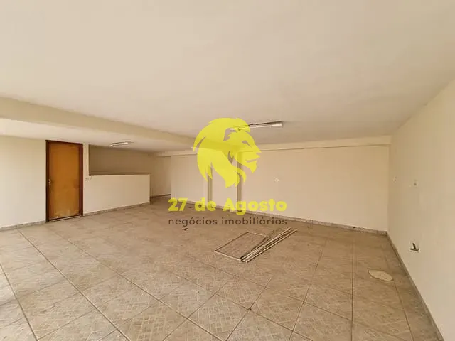 Casa com 300m² 3 quartos e 3 banheiros, à venda, no bairro Jardim América em São José dos Campos