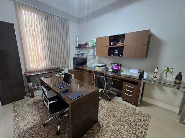 Casa com 1000m² 4 quartos e 7 banheiros, à venda, no bairro Royal Park em Ribeirão Preto