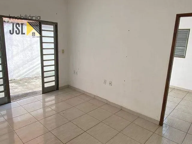 Casa com 175m² 2 quartos e 1 banheiro, à venda, no bairro Parque Residencial Santo André em Caçapava