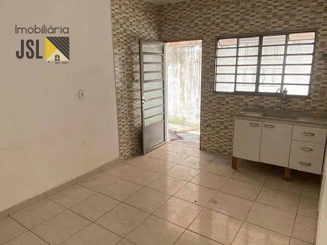 Casa com 175m² 2 quartos e 1 banheiro, à venda, no bairro Parque Residencial Santo André em Caçapava