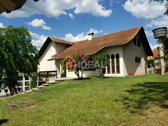 Casa 5 quartos e 7 banheiros, à venda, no bairro Floresta em Concórdia
