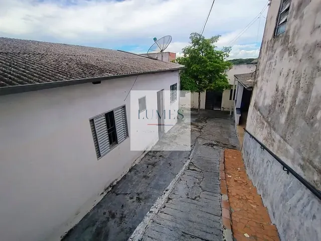Casa com 354m² 3 quartos e 1 banheiro, à venda, no bairro Jardim Sao Roque em Americana