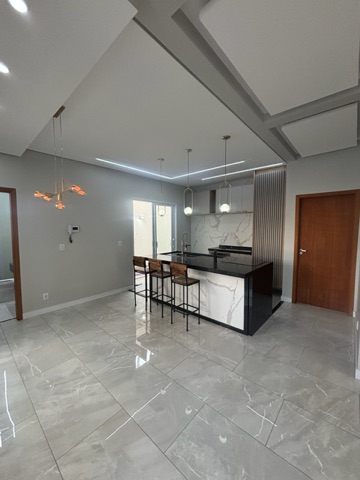 Casa com 258m² 3 quartos e 4 banheiros, à venda, no bairro Horto Santo Antonio em Jundiaí