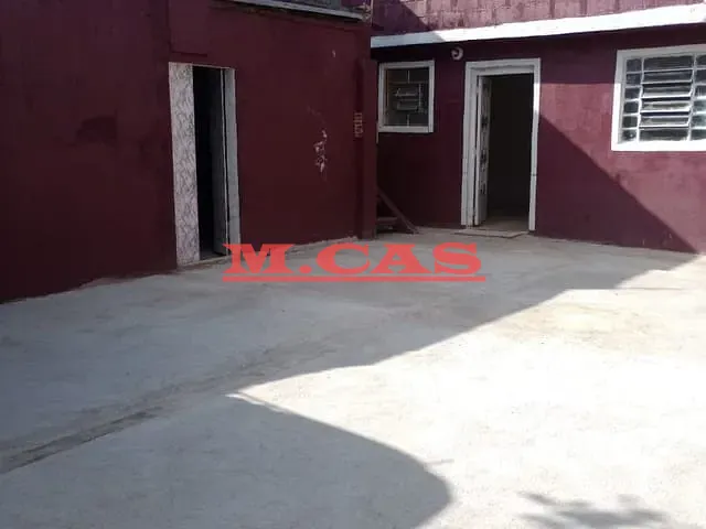 Casa com 220m² 1 quarto e 1 banheiro, à venda, no bairro Jardim Caguassu em São Paulo
