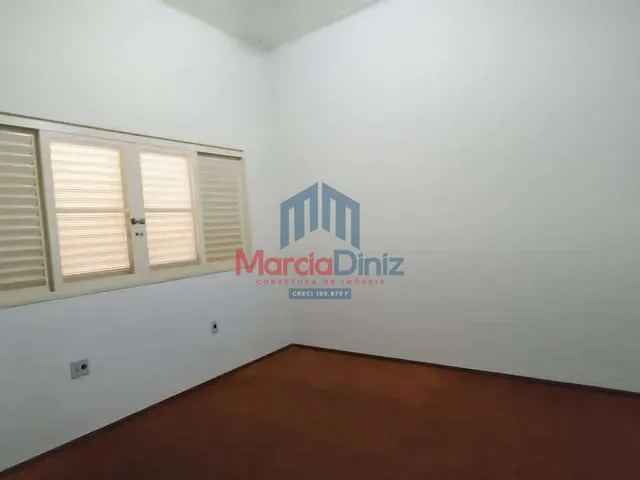 Casa com 416m² 4 quartos e 3 banheiros, à venda, no bairro Centro em Ituverava