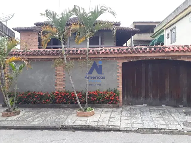 Casa com 435m², à venda, no bairro Curicica em Rio de Janeiro