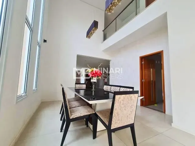 Casa com 399m² 4 quartos e 6 banheiros, à venda, no bairro Alphaville em Santana de Parnaíba